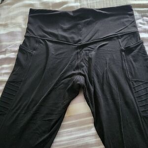 Athleta inclination Moto Tight with Pockets size 1x